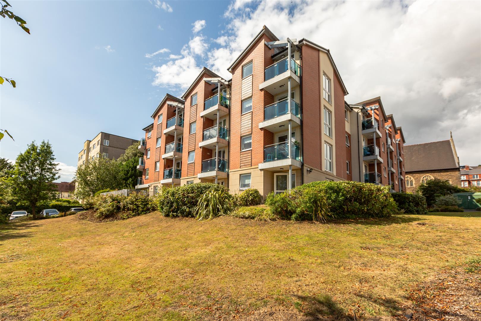 Pantygwydr Court, Sketty Road, Swansea, SA2 0AW